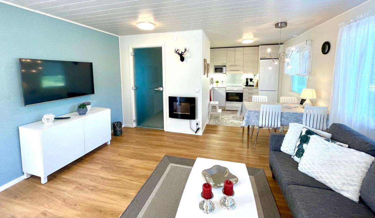 Cozy Renovated House With A Lot Of Parking Space. Haparanda  Exterior foto